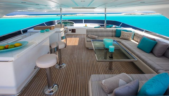 MR & MRS SMITH yacht for sale 2