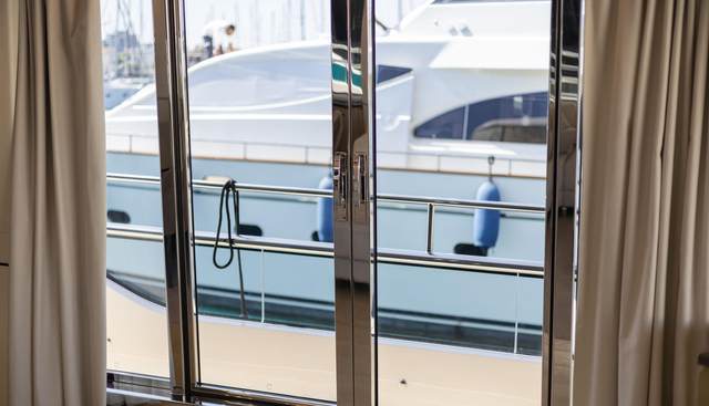 Metaquotes yacht for sale 25