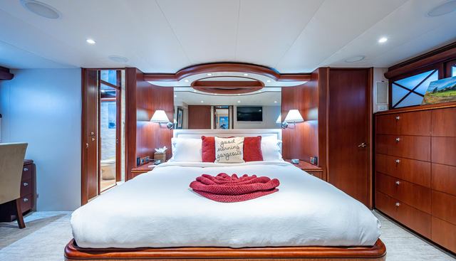 Lady Lorraine yacht for sale 40