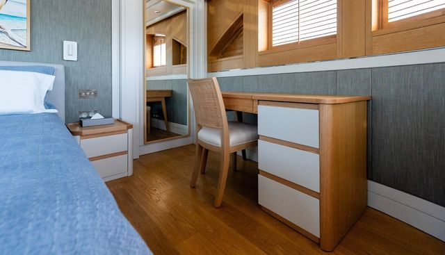 Belle Isle yacht for sale 39