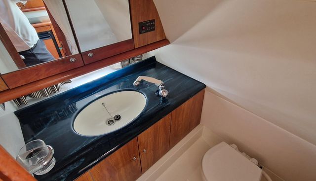 Sunseekers most Iconic Model yacht for sale 20