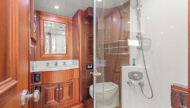 SEAS TO SEE yacht for sale 25