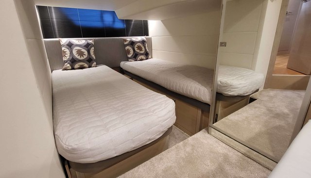 noname yacht for sale 37