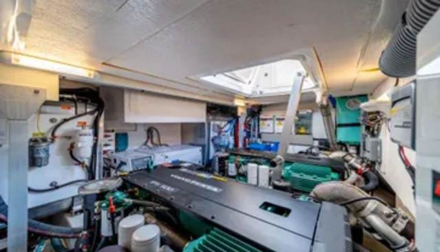 V & A yacht for sale 42