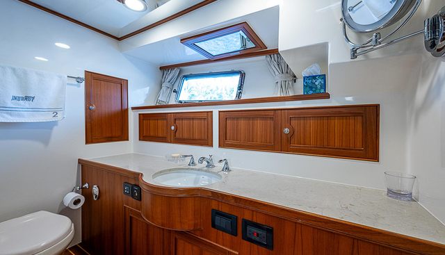 INSANITY yacht for sale 44