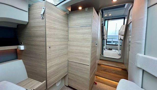 GEE WHIZZ yacht for sale 30