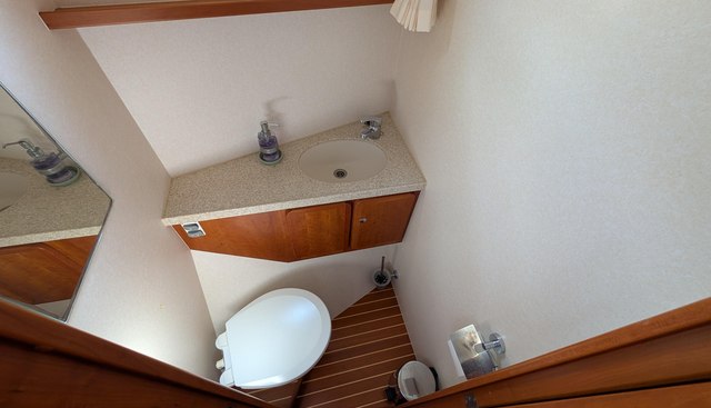 Lady Emily yacht for sale 28