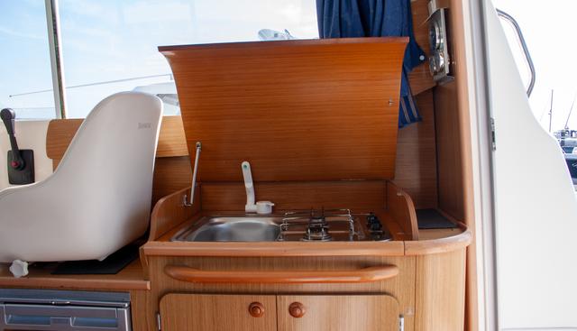 Merry Fisher 805 Limited yacht for sale 25