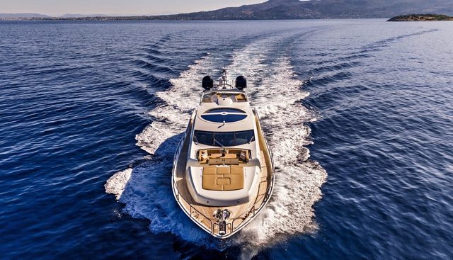 Blade 6 yacht for sale 30