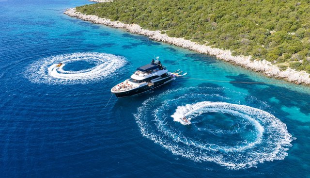 Bella Luna yacht for sale 8
