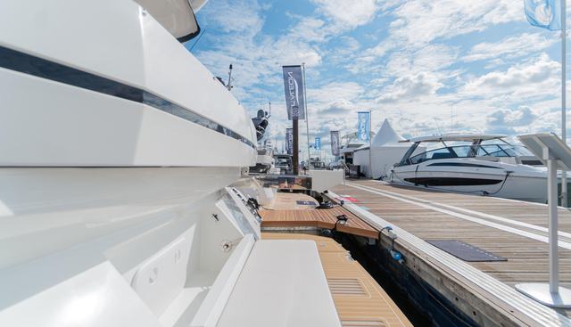 ALLOUISE yacht for sale 10