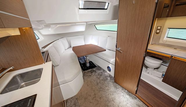 Lunasea yacht for sale 29