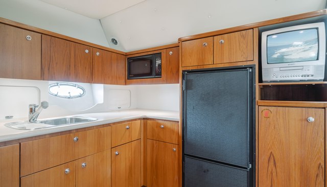HALF DOZEN yacht for sale 27