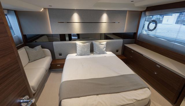 V50943 yacht for sale 13