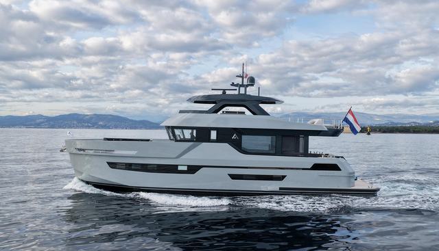 Adventure 780/ 01 yacht for sale 4