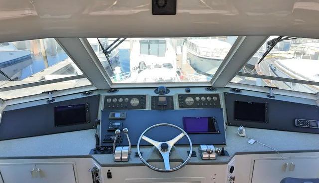 Thrill a Minute III yacht for sale 32