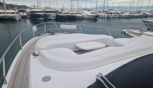 Azimut 72 Fly  yacht for sale 2