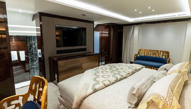 OUT OF THE BLUE yacht for sale 44