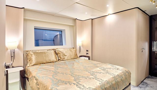 ALBA yacht for sale 23