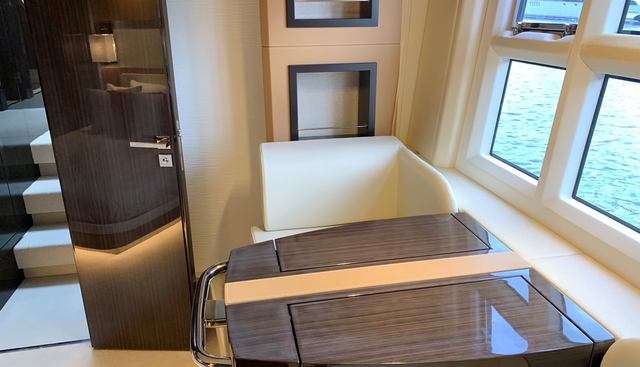 FANTASTIC yacht for sale 24