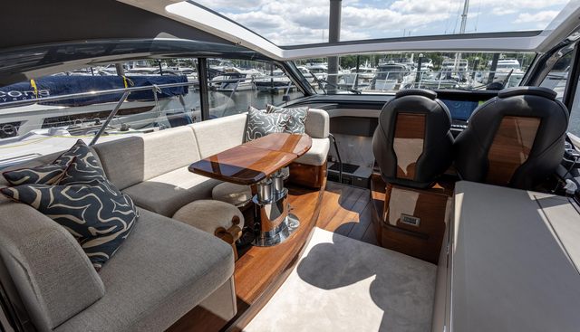 Sir Henry yacht for sale 20