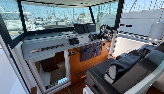 noname yacht for sale 10