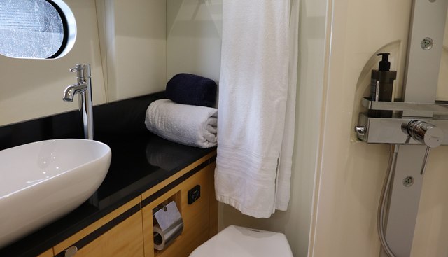 BLUE DESTINY yacht for sale 15