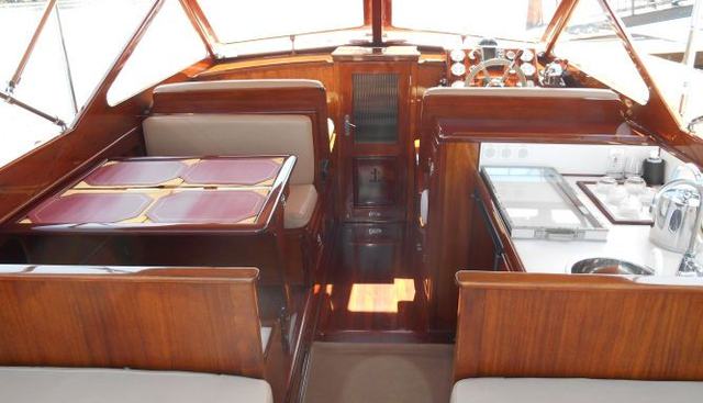 Dazzler yacht for sale 23