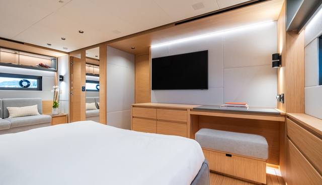 SIMON yacht for sale 30