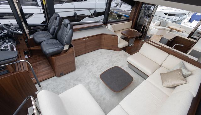 S65524 yacht for sale 53