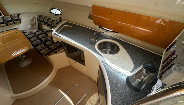 Alisma yacht for sale 22