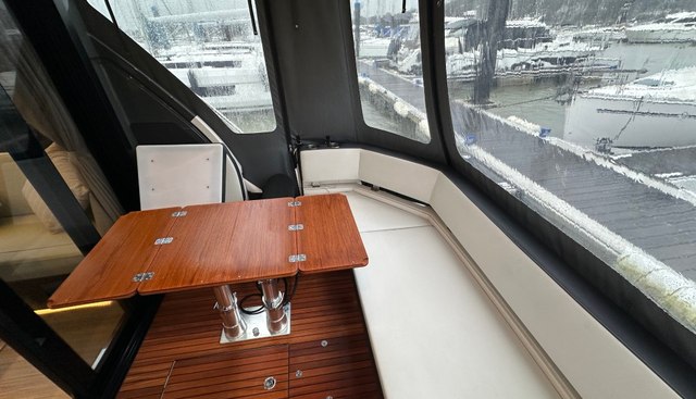 Mollie yacht for sale 10