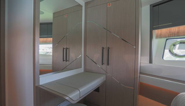 noname yacht for sale 33