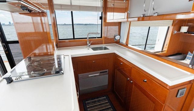 DREAMSCAPE yacht for sale 63