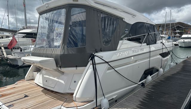 Folly Five yacht for sale 4