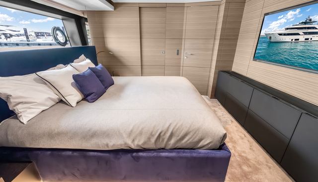 Navetta 42 yacht for sale 35