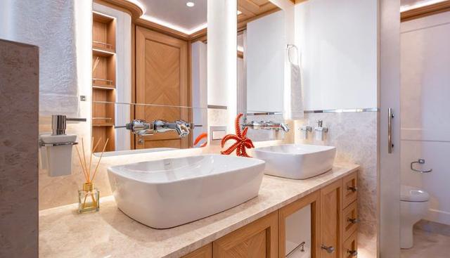 SEVEN SEAS yacht for sale 59