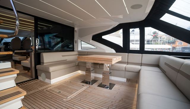 LA RUBIA yacht for sale 15