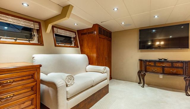 EMPIRE SEA yacht for sale 18