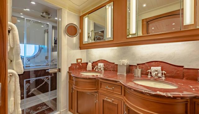 Shadowl yacht for sale 68