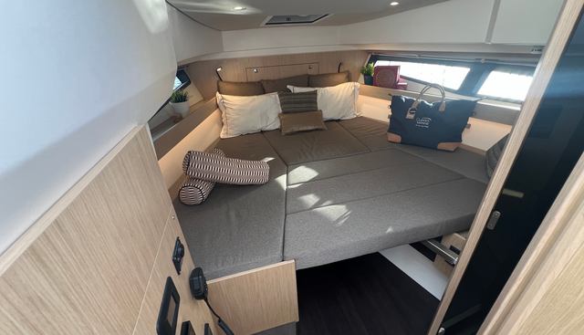 VIDA yacht for sale 17