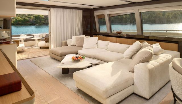 Damari yacht for sale 12