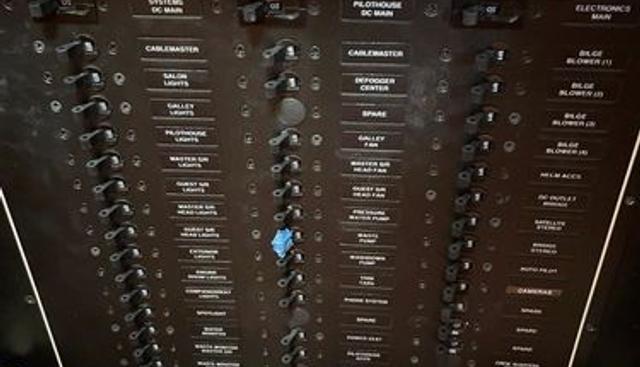 PISCO SOUR yacht for sale 27