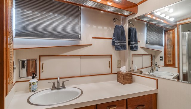 Vin Santo yacht for sale 38