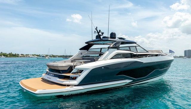 Fin yacht for sale 22