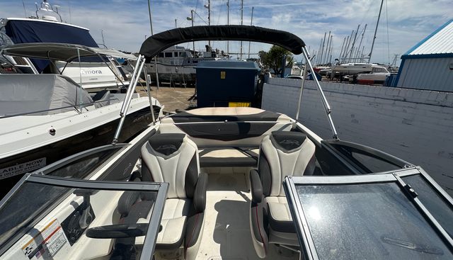One Life yacht for sale 5