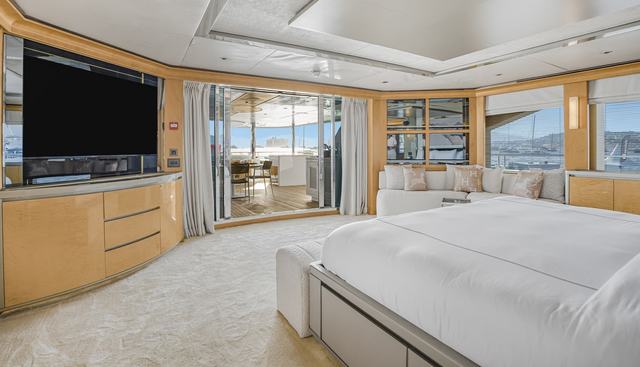Atlantis yacht for sale 10