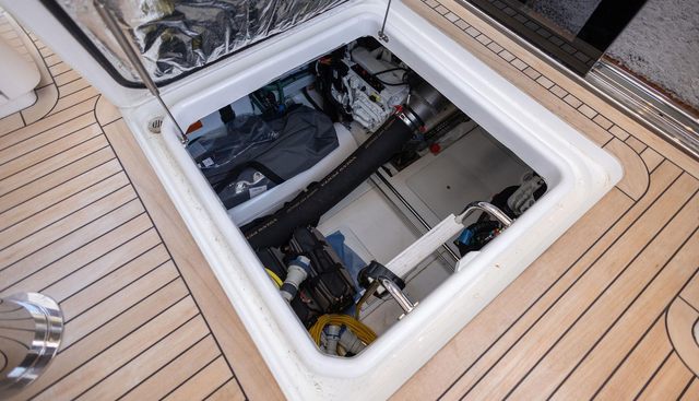 Moose yacht for sale 50