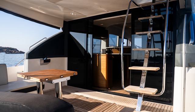 Valluga yacht for sale 18