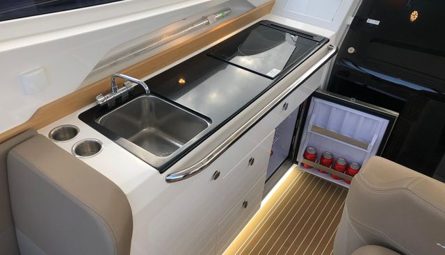 noname yacht for sale 4
